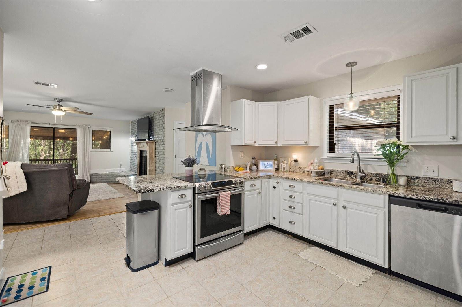 411 Redwood Avenue, Niceville, FL 32578