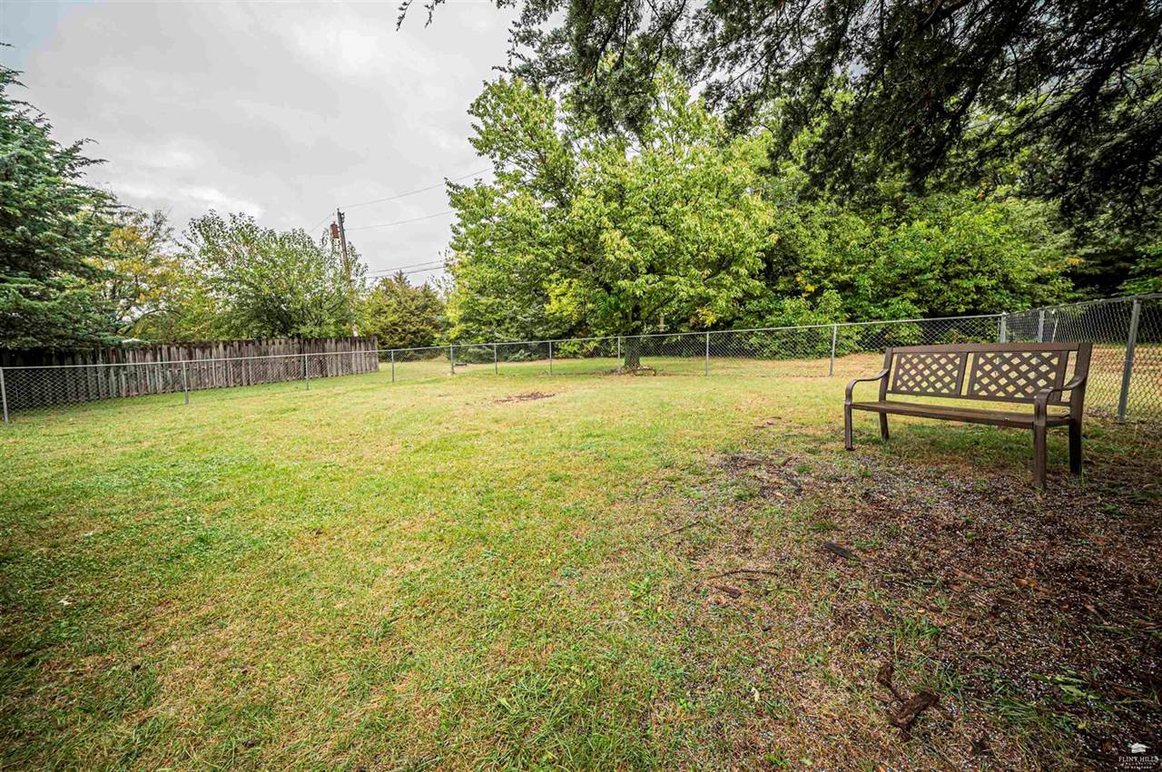 1233 Caroline Drive, Junction City, KS 66441