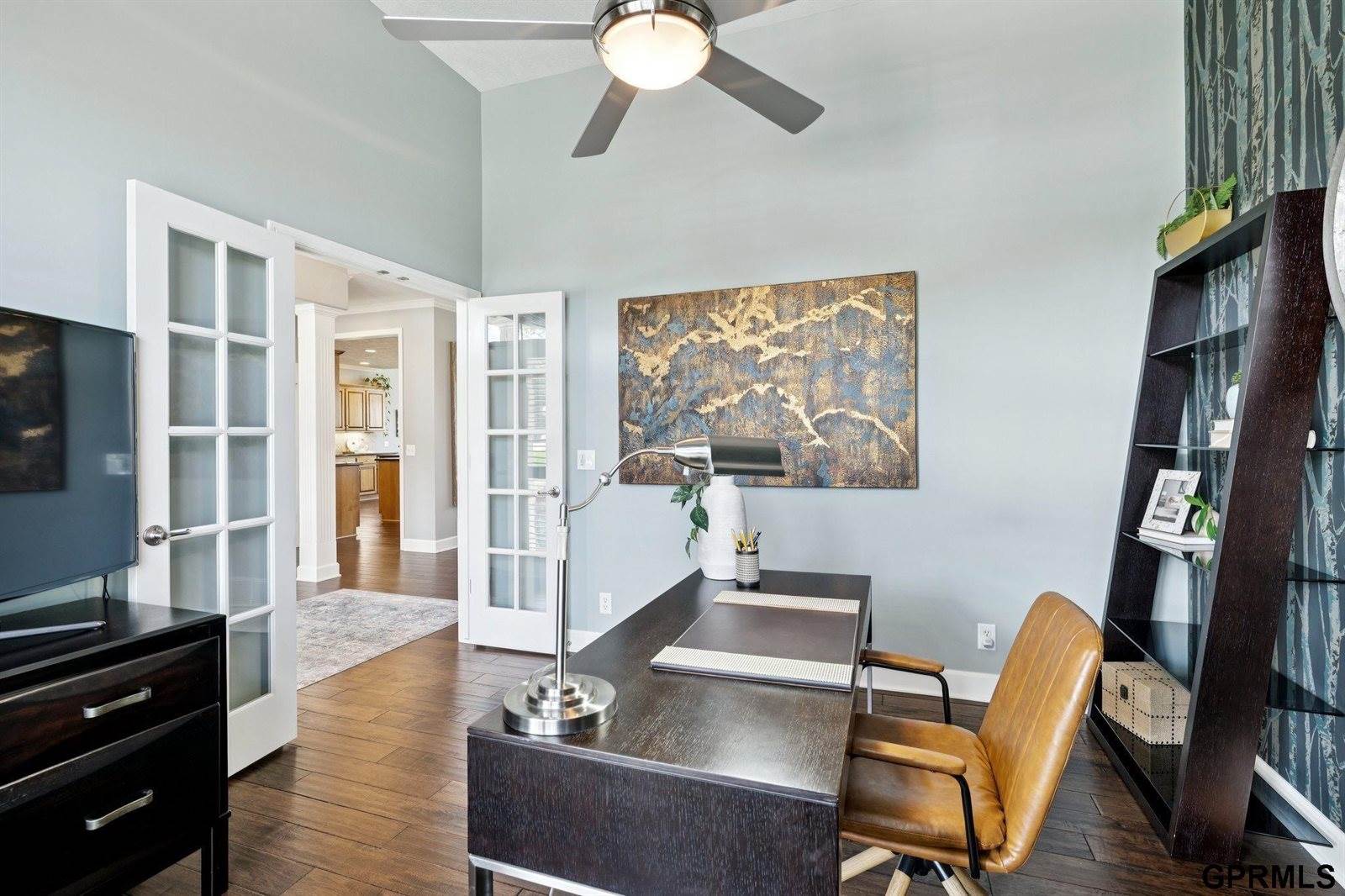 19264 Woolworth Avenue, Omaha, NE 68130