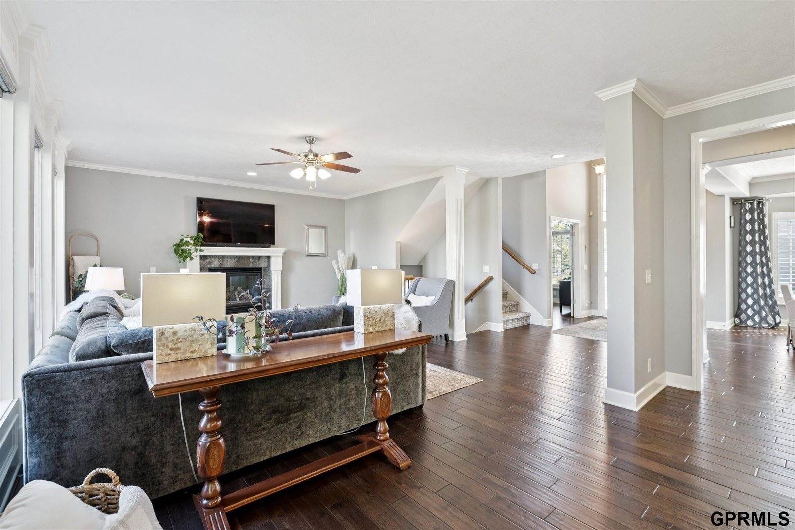 19264 Woolworth Avenue, Omaha, NE 68130