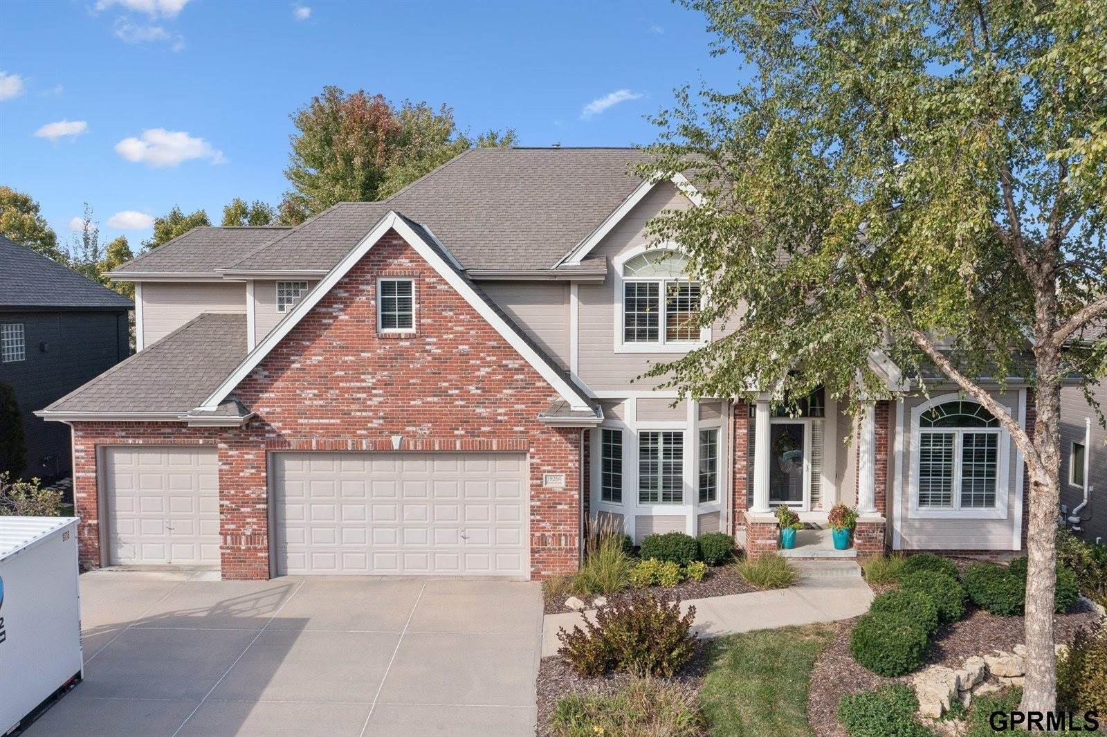 19264 Woolworth Avenue, Omaha, NE 68130