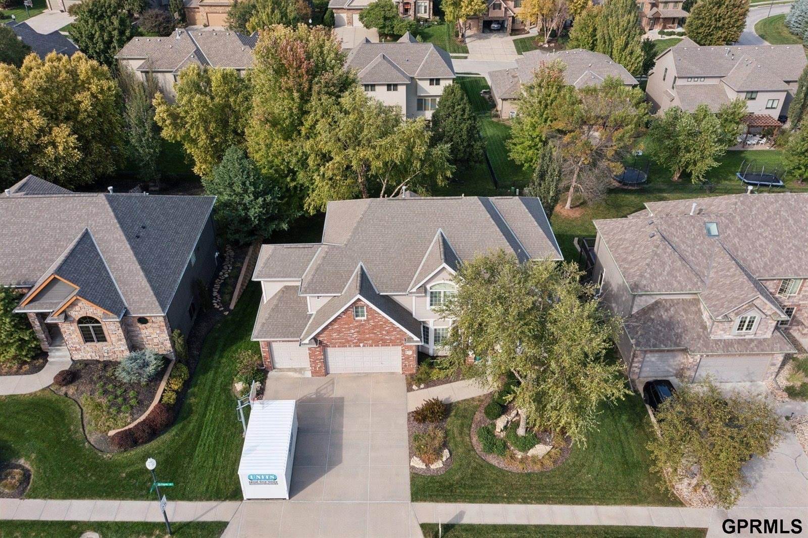 19264 Woolworth Avenue, Omaha, NE 68130