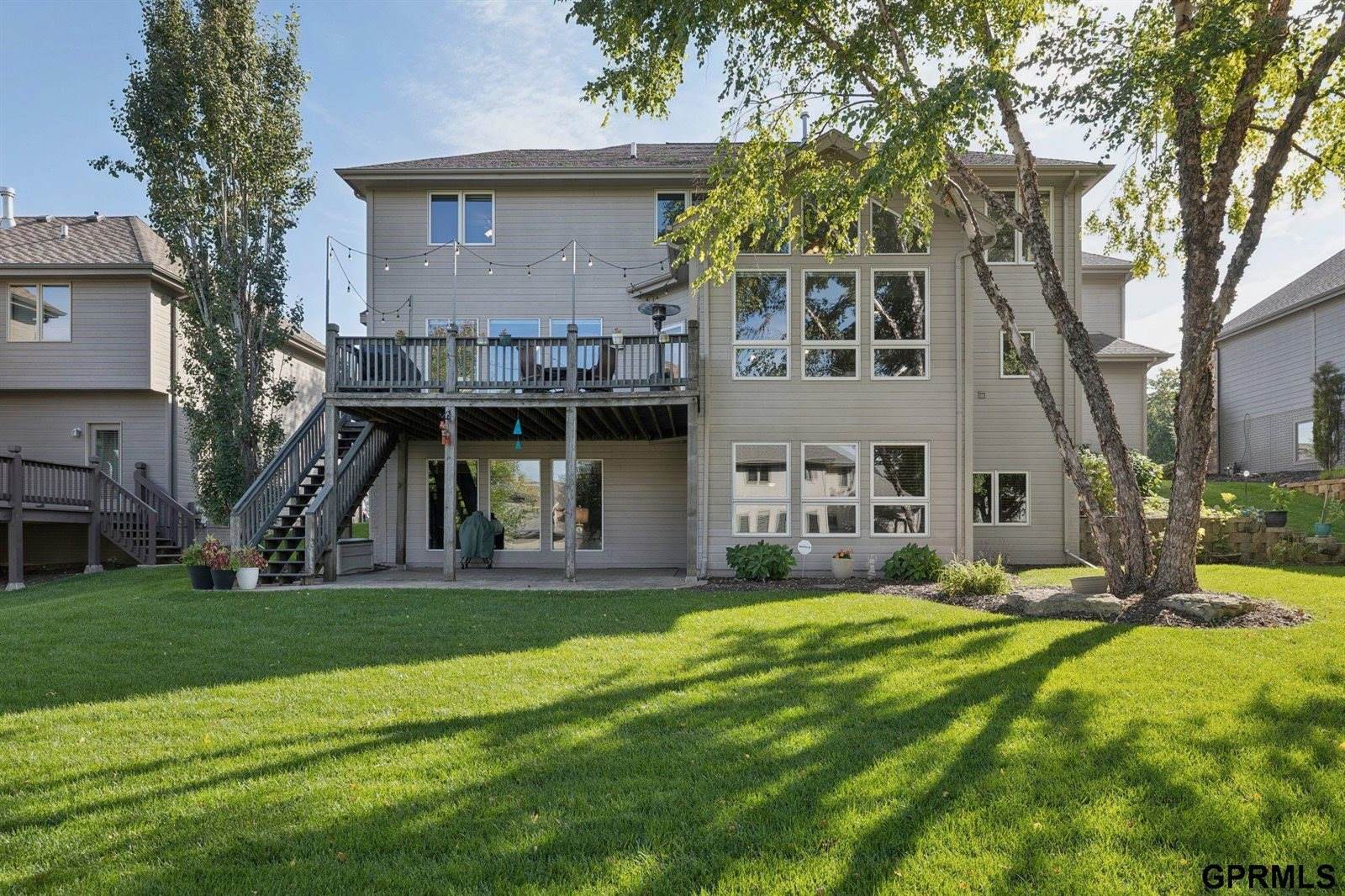 19264 Woolworth Avenue, Omaha, NE 68130