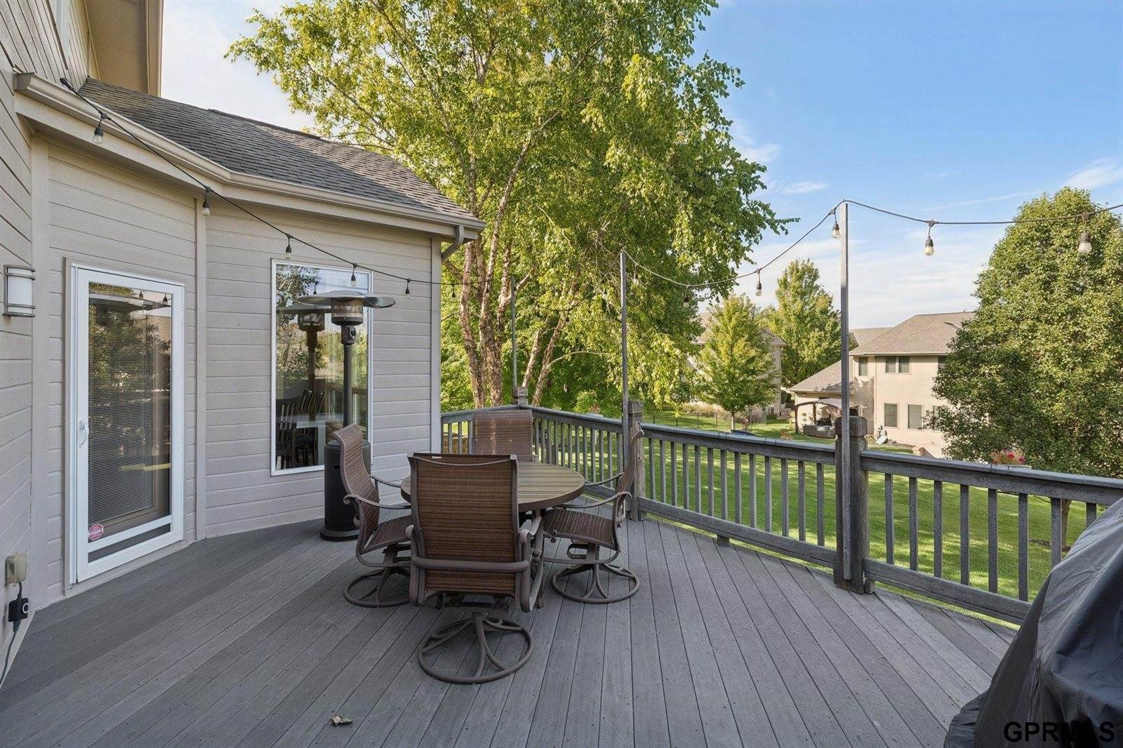 19264 Woolworth Avenue, Omaha, NE 68130