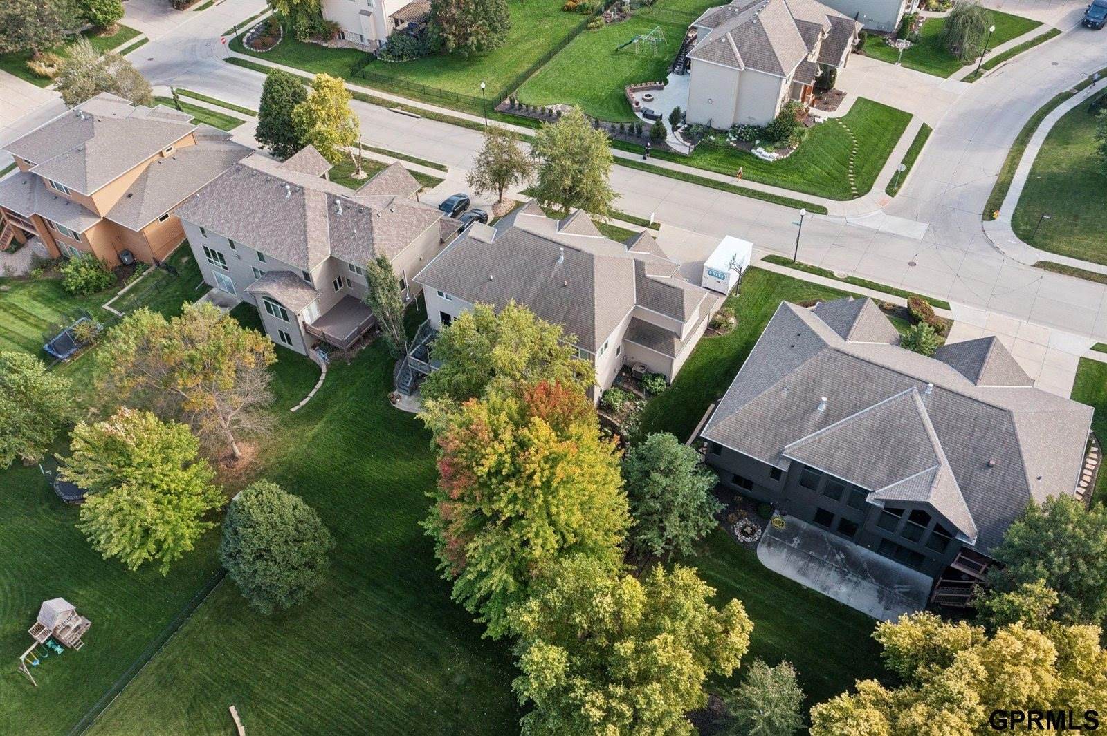 19264 Woolworth Avenue, Omaha, NE 68130