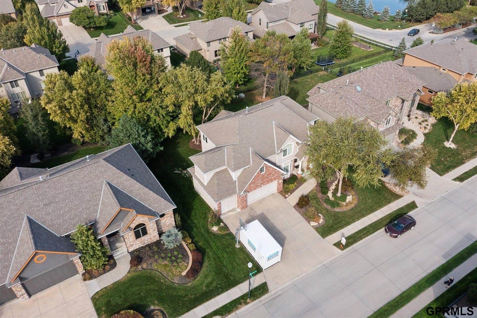 19264 Woolworth Avenue, Omaha, NE 68130