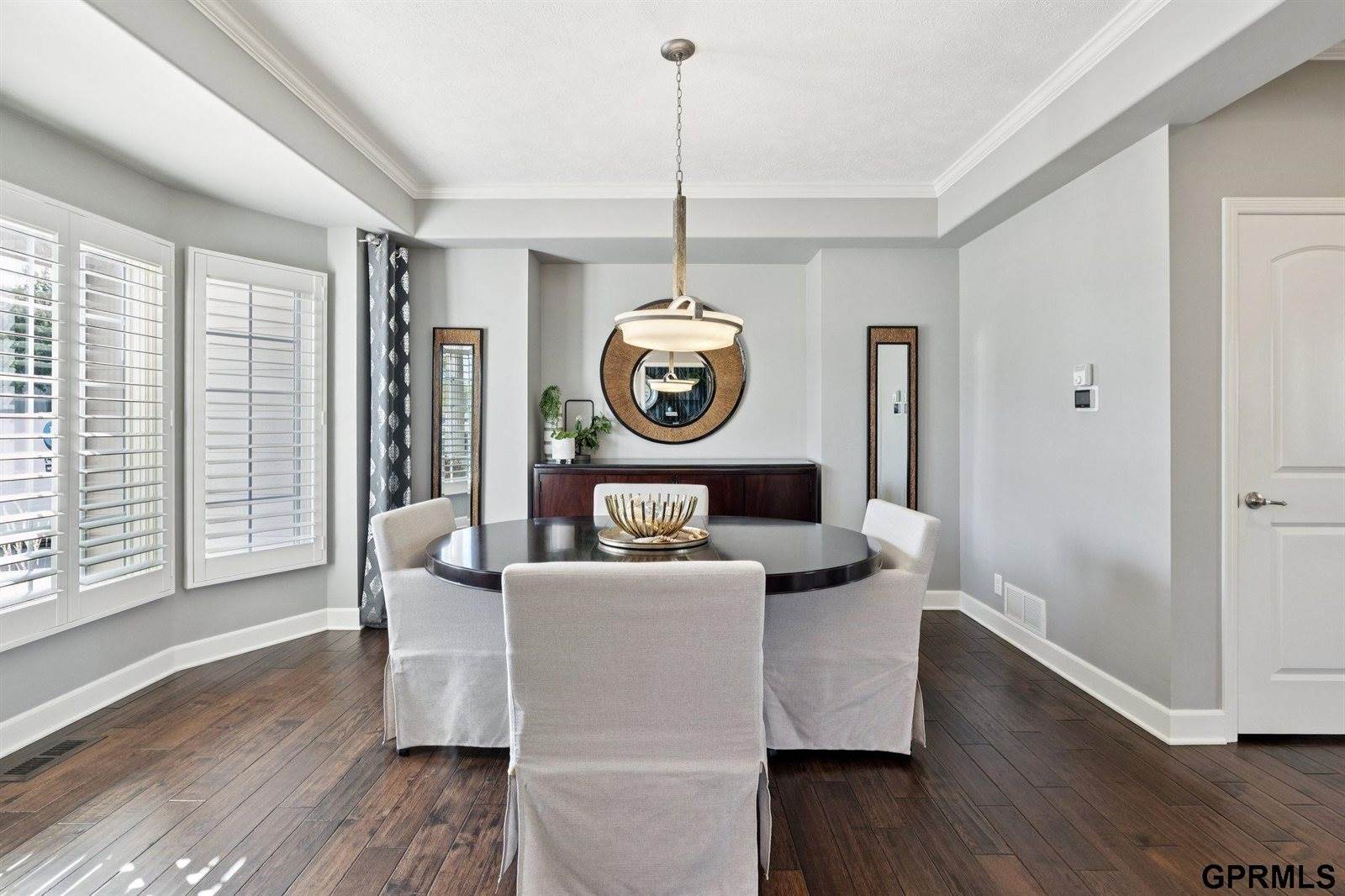 19264 Woolworth Avenue, Omaha, NE 68130