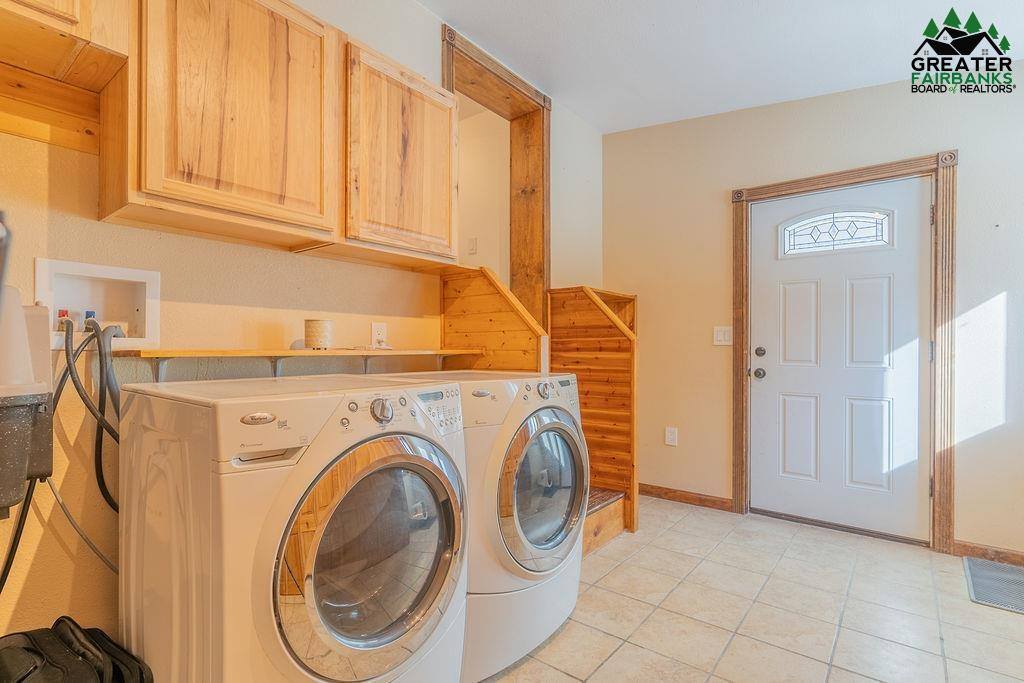 1089 Eliz Street, North Pole, AK 99705