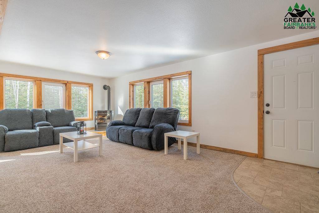 1089 Eliz Street, North Pole, AK 99705