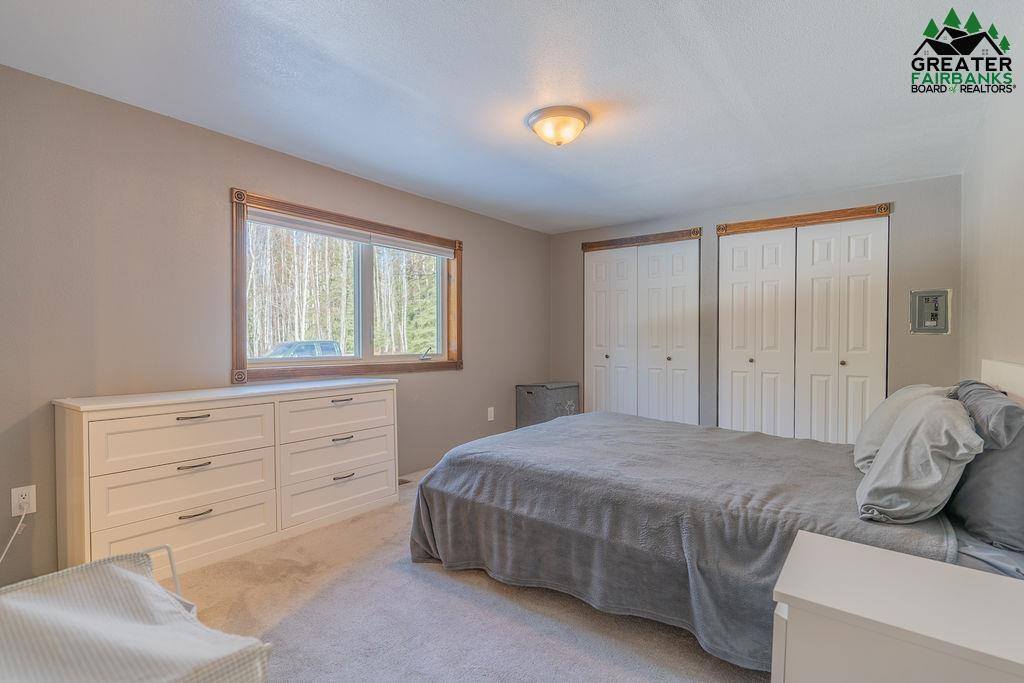 1089 Eliz Street, North Pole, AK 99705