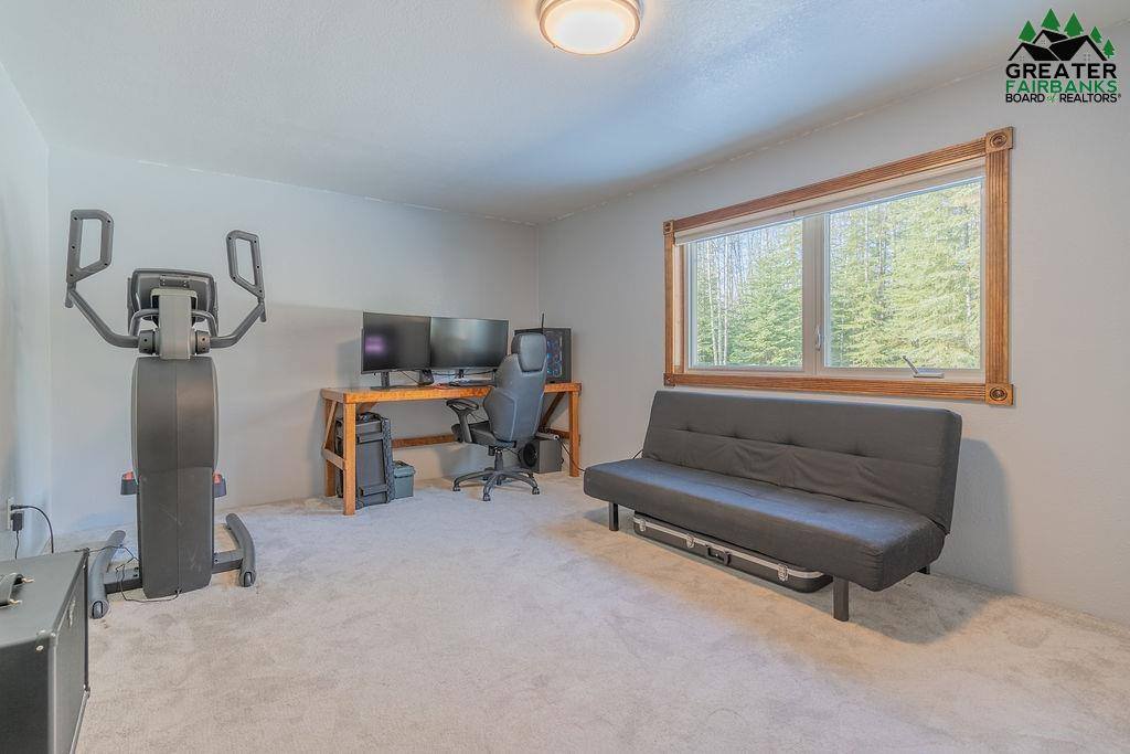 1089 Eliz Street, North Pole, AK 99705