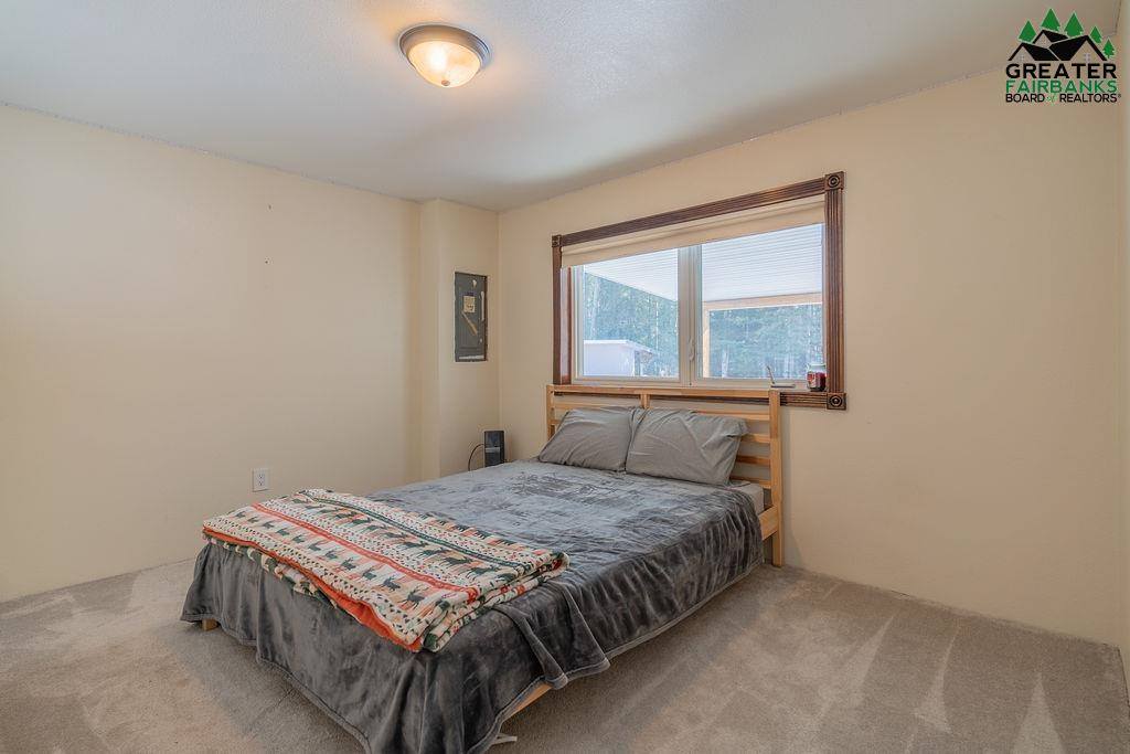 1089 Eliz Street, North Pole, AK 99705