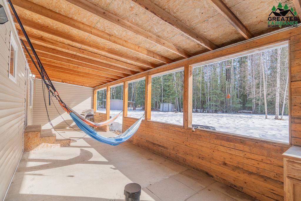 1089 Eliz Street, North Pole, AK 99705