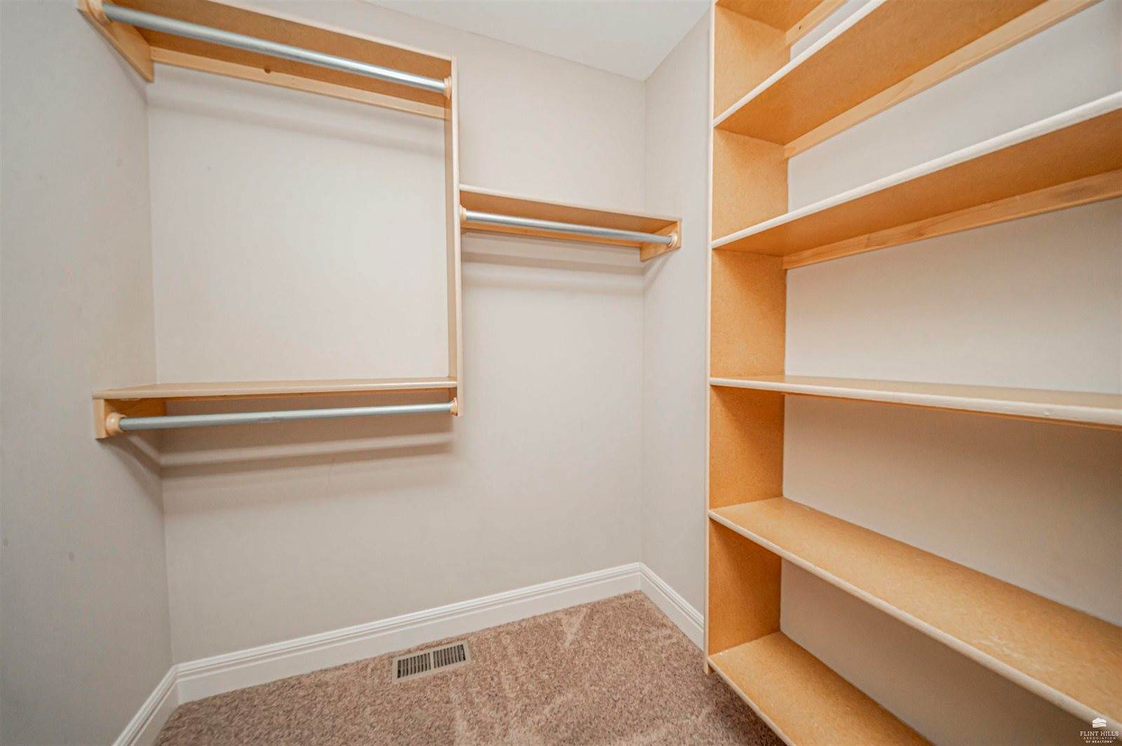 2332 Buckshot Drive, Junction City, KS 66441