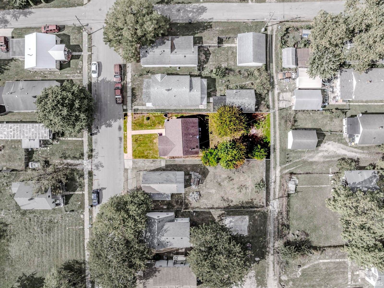 1436 W 14th Street, Muncie, IN 47302