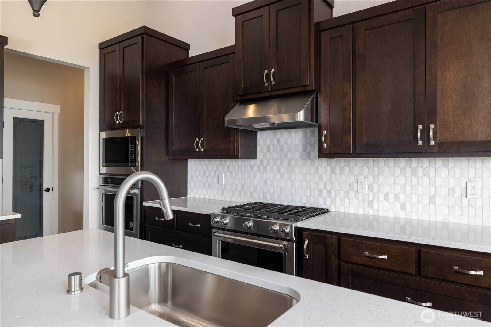 7514 Avalon Heights Way, Sedro Woolley, WA 98284