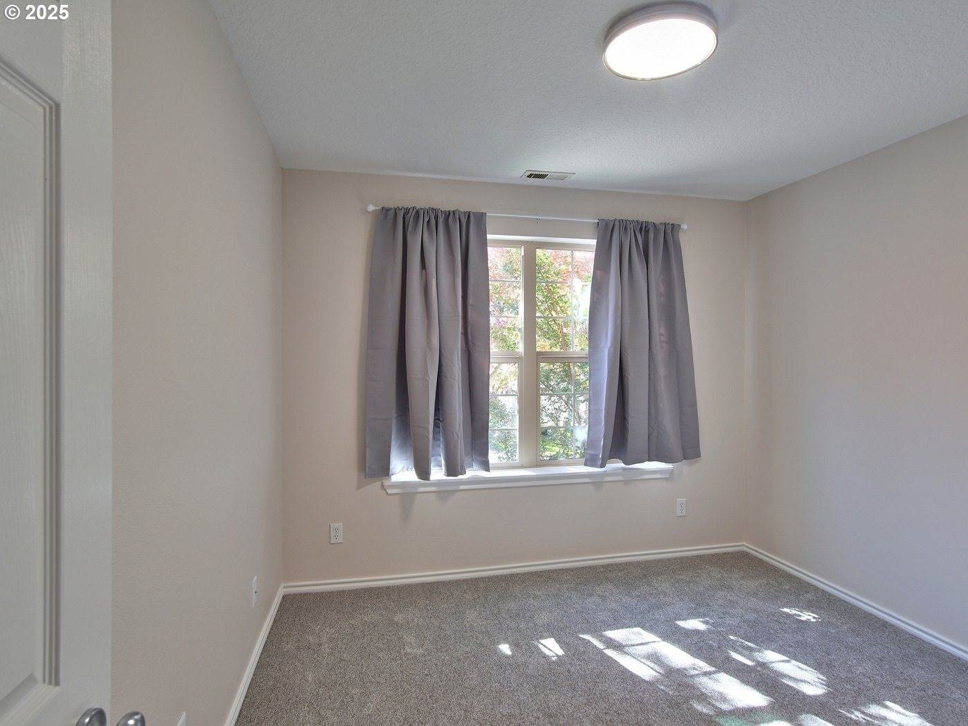 15771 SW Harvester Ln, Sherwood, OR 97140