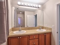 15771 SW Harvester Ln, Sherwood, OR 97140