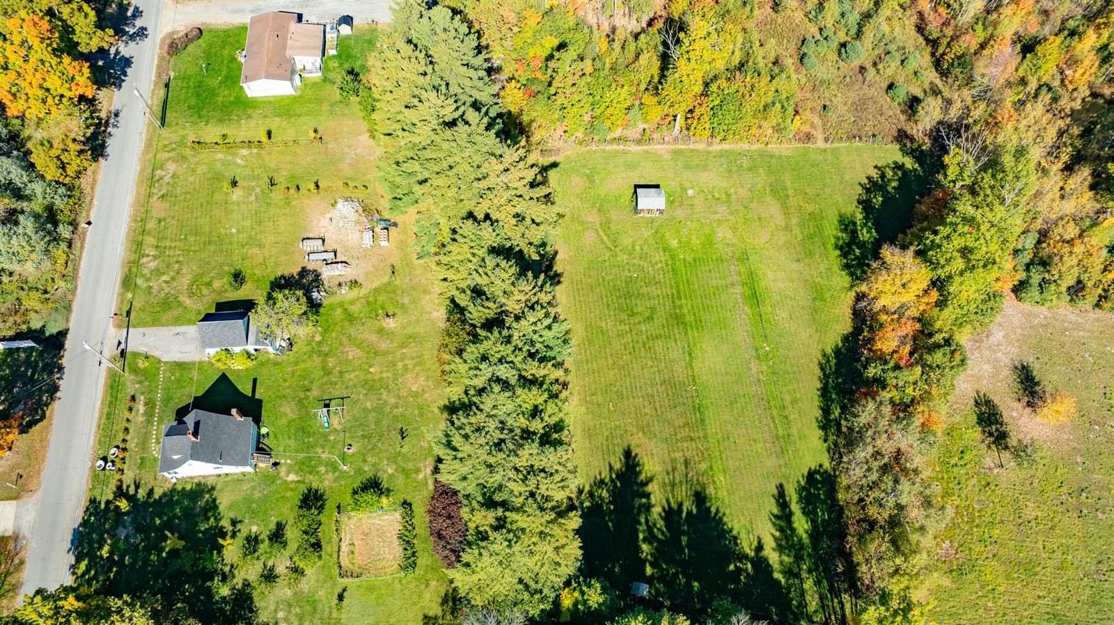 247 Commercial Street, Hartland, ME 04943