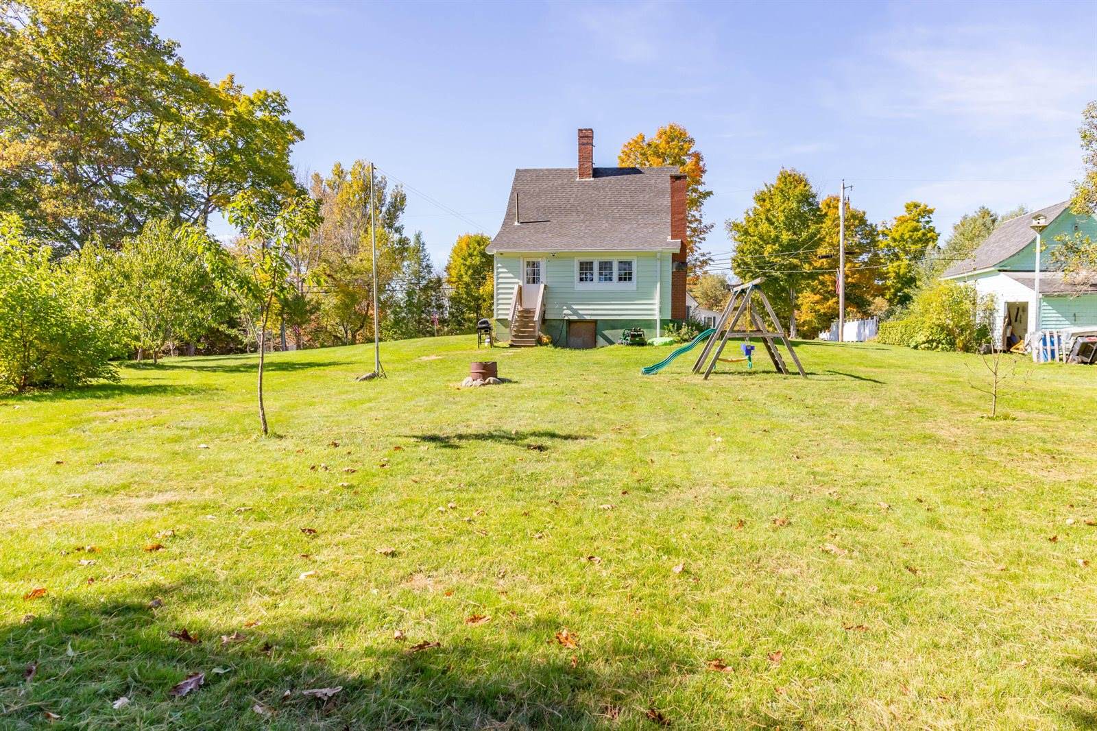 247 Commercial Street, Hartland, ME 04943