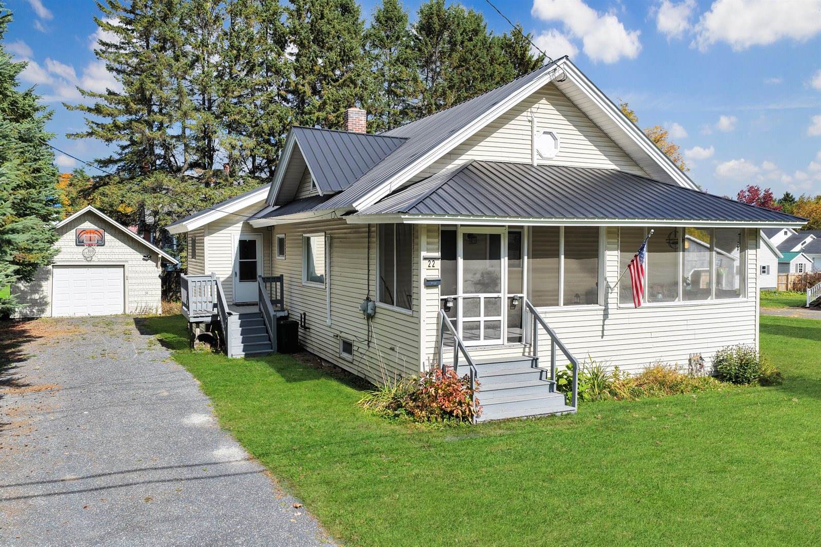 22 Washington Street, Caribou, ME 04736