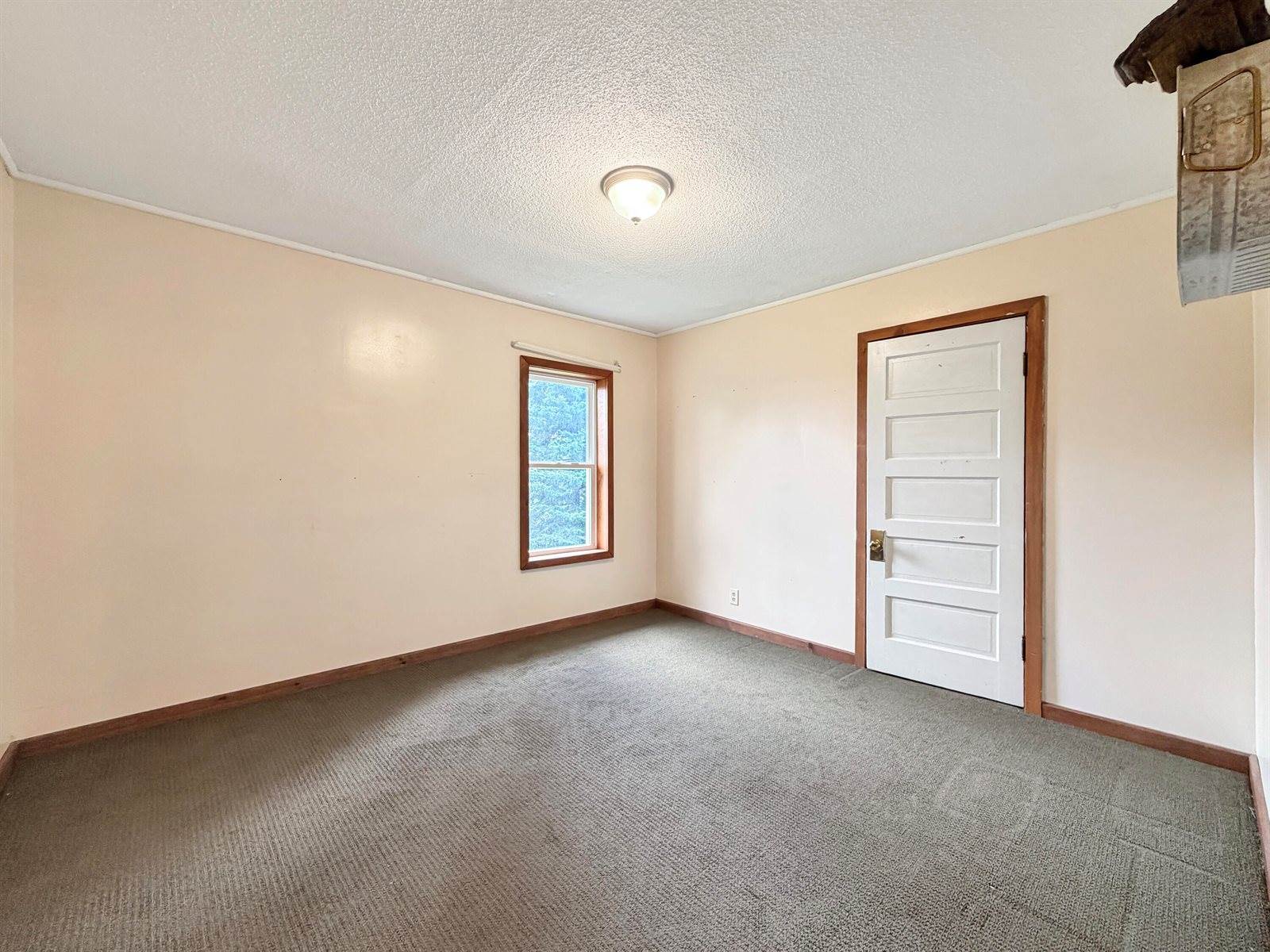 22 Washington Street, Caribou, ME 04736