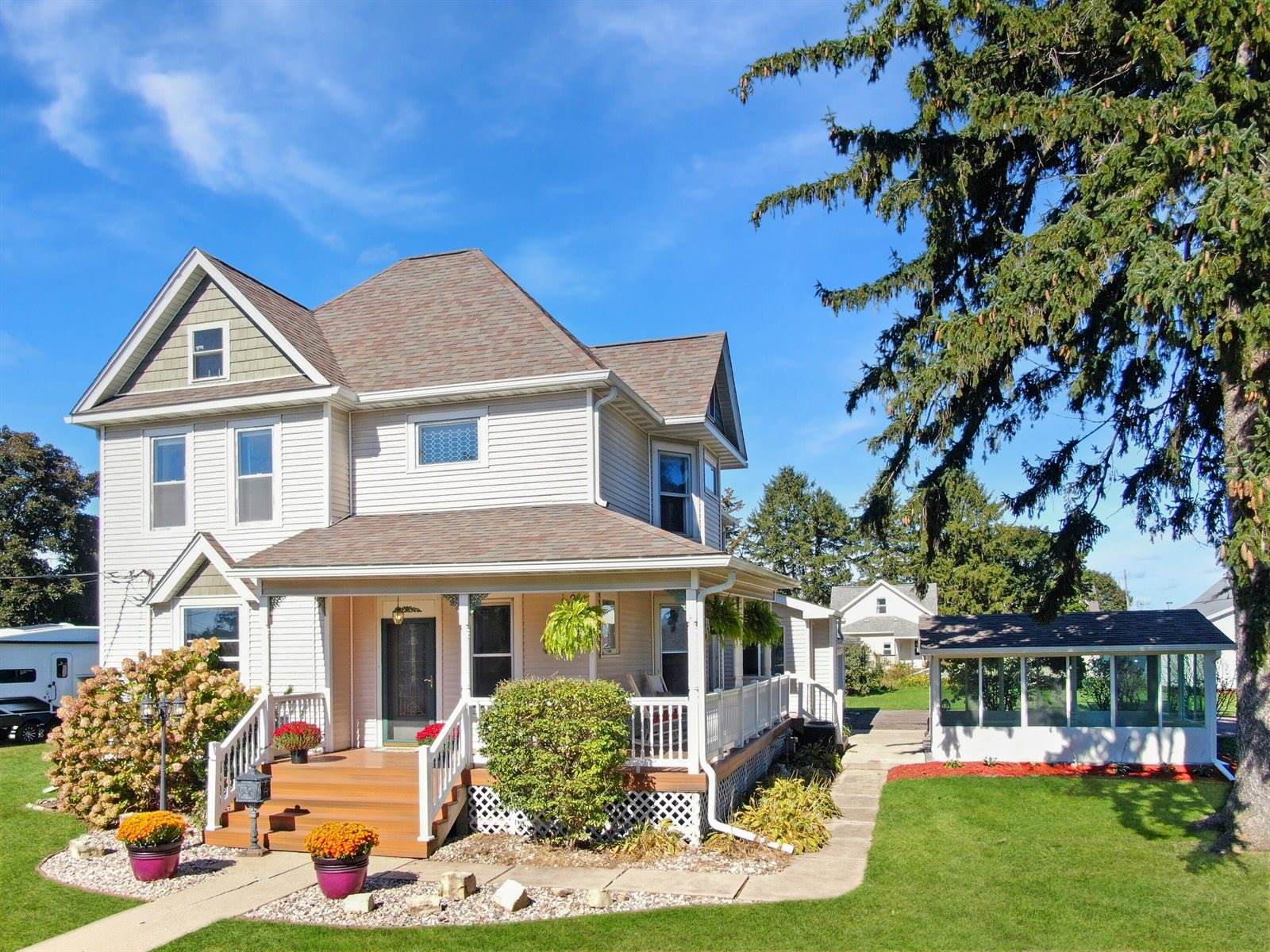 108 West Park St, Westby, WI 54667