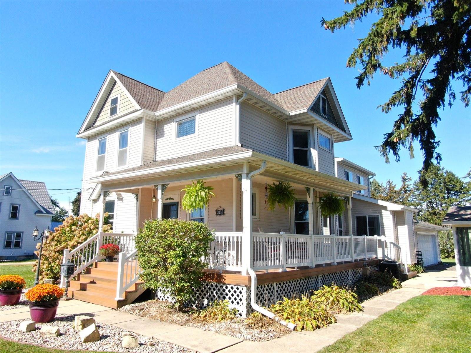 108 West Park St, Westby, WI 54667