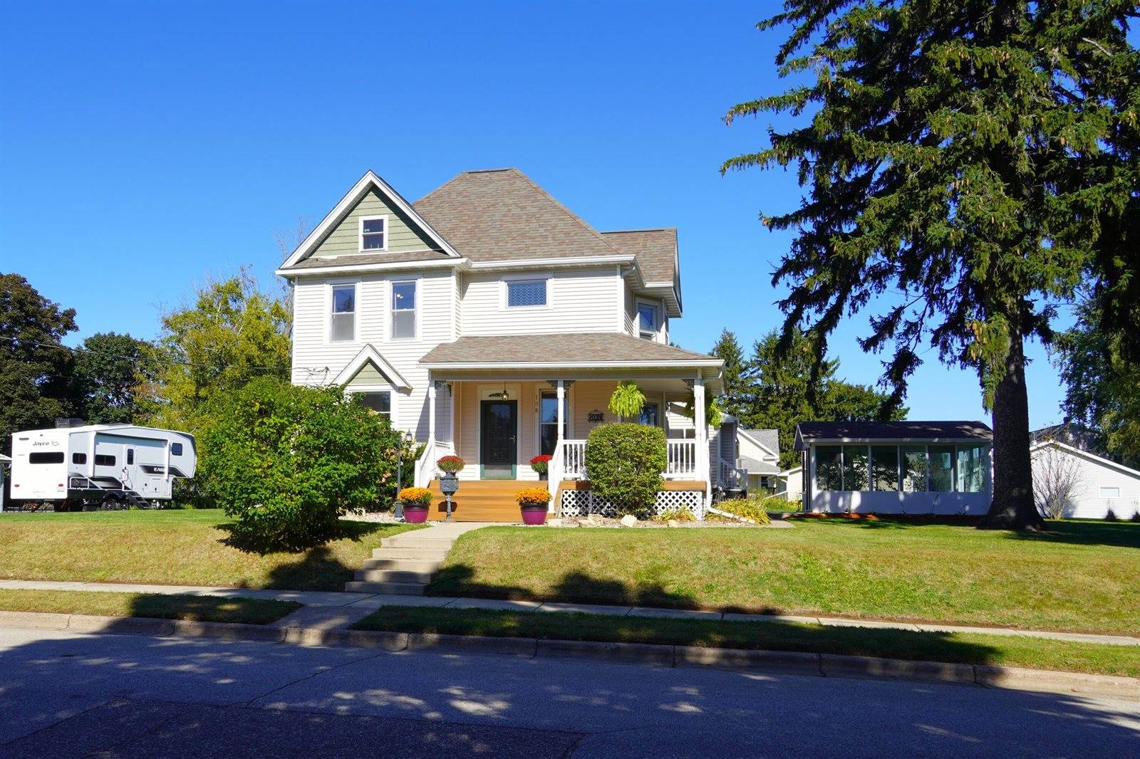 108 West Park St, Westby, WI 54667