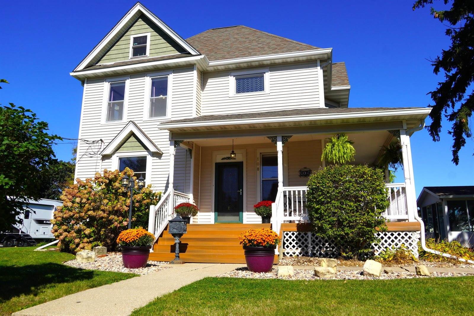 108 West Park St, Westby, WI 54667