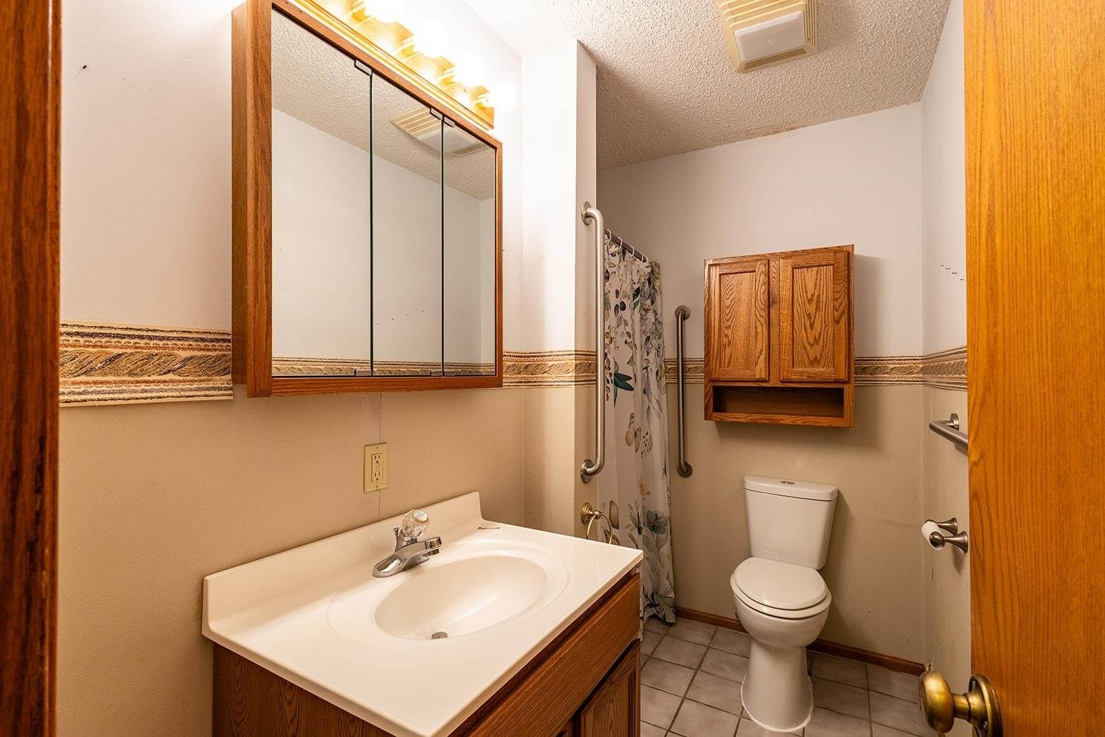 31783 61st Rd, Arkansas City, KS 67005