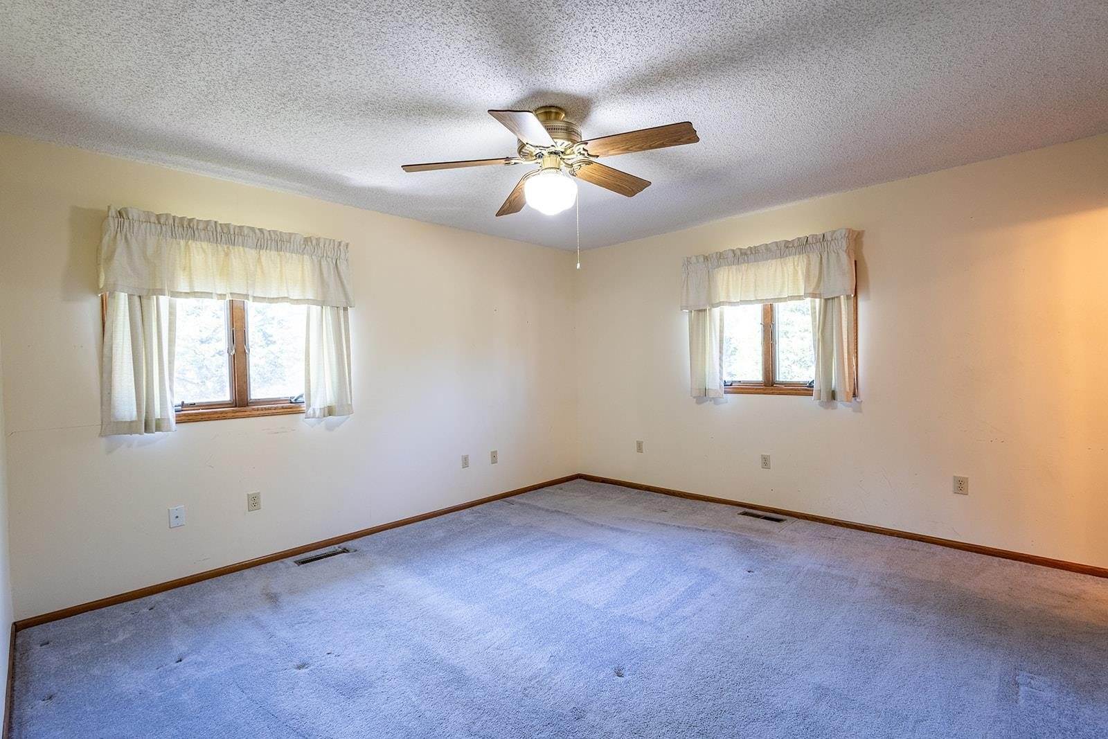 31783 61st Rd, Arkansas City, KS 67005