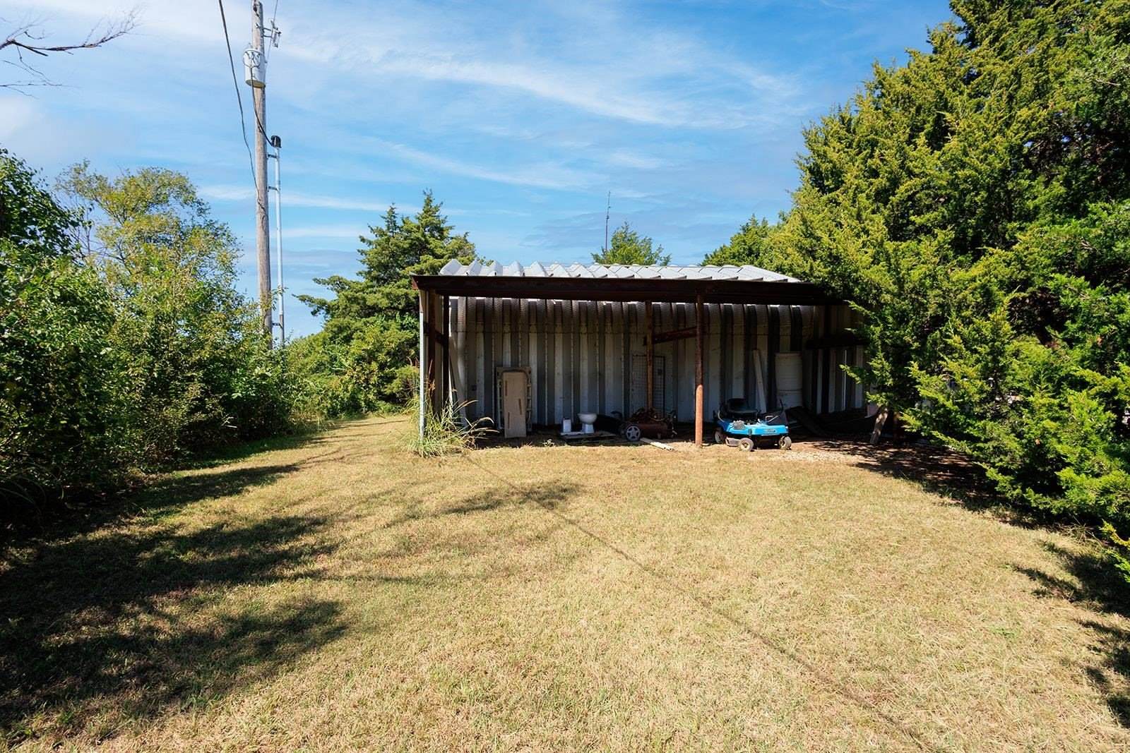 31783 61st Rd, Arkansas City, KS 67005