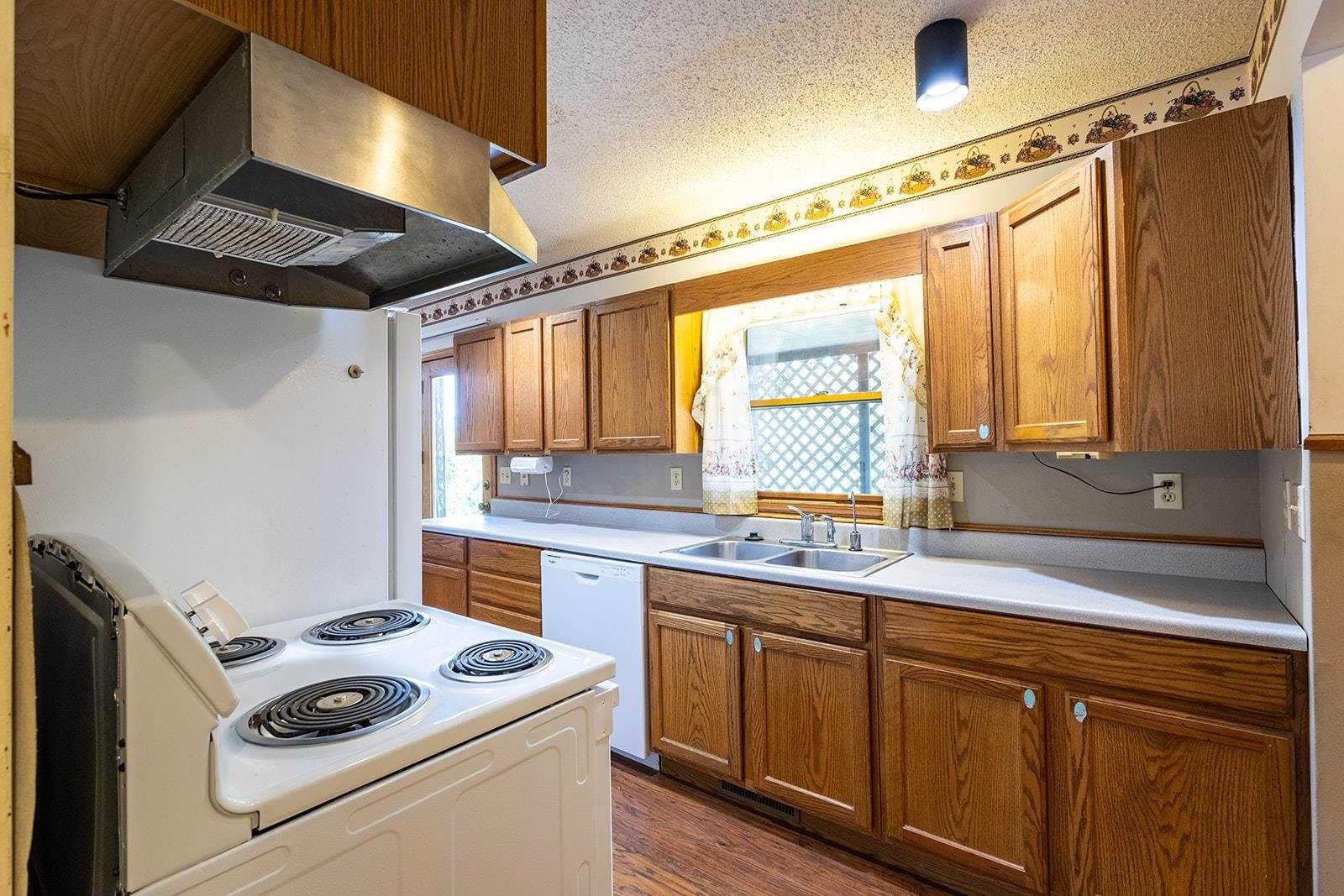 31783 61st Rd, Arkansas City, KS 67005