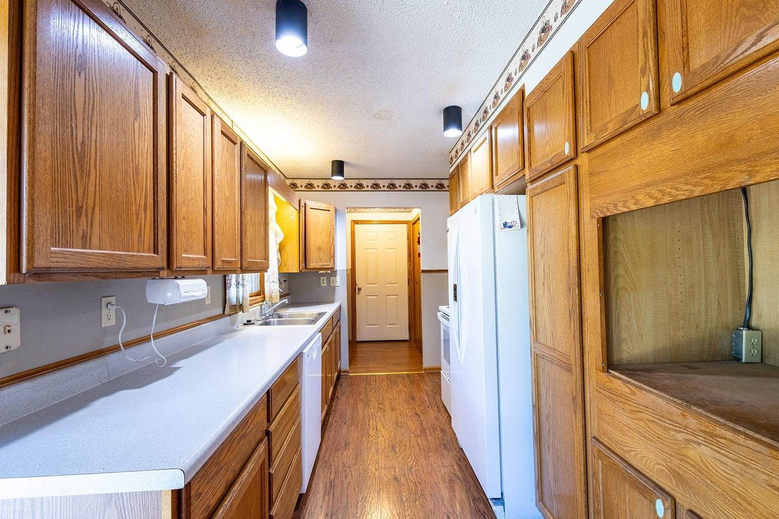 31783 61st Rd, Arkansas City, KS 67005