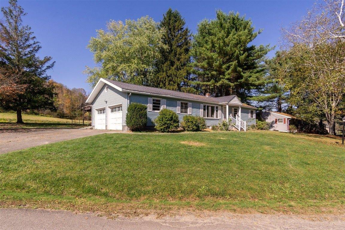 88 Hall Road, Apalachin, NY 13732