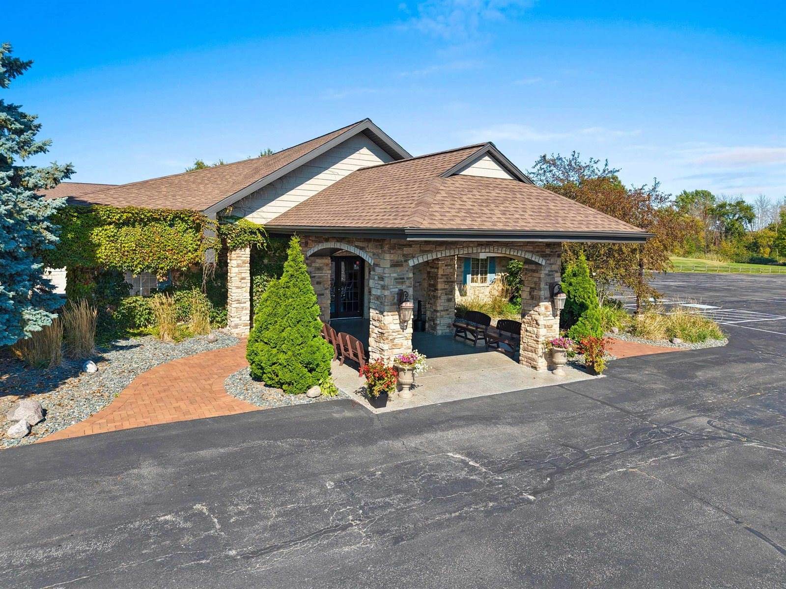 3177 French Road, De Pere, WI 54115