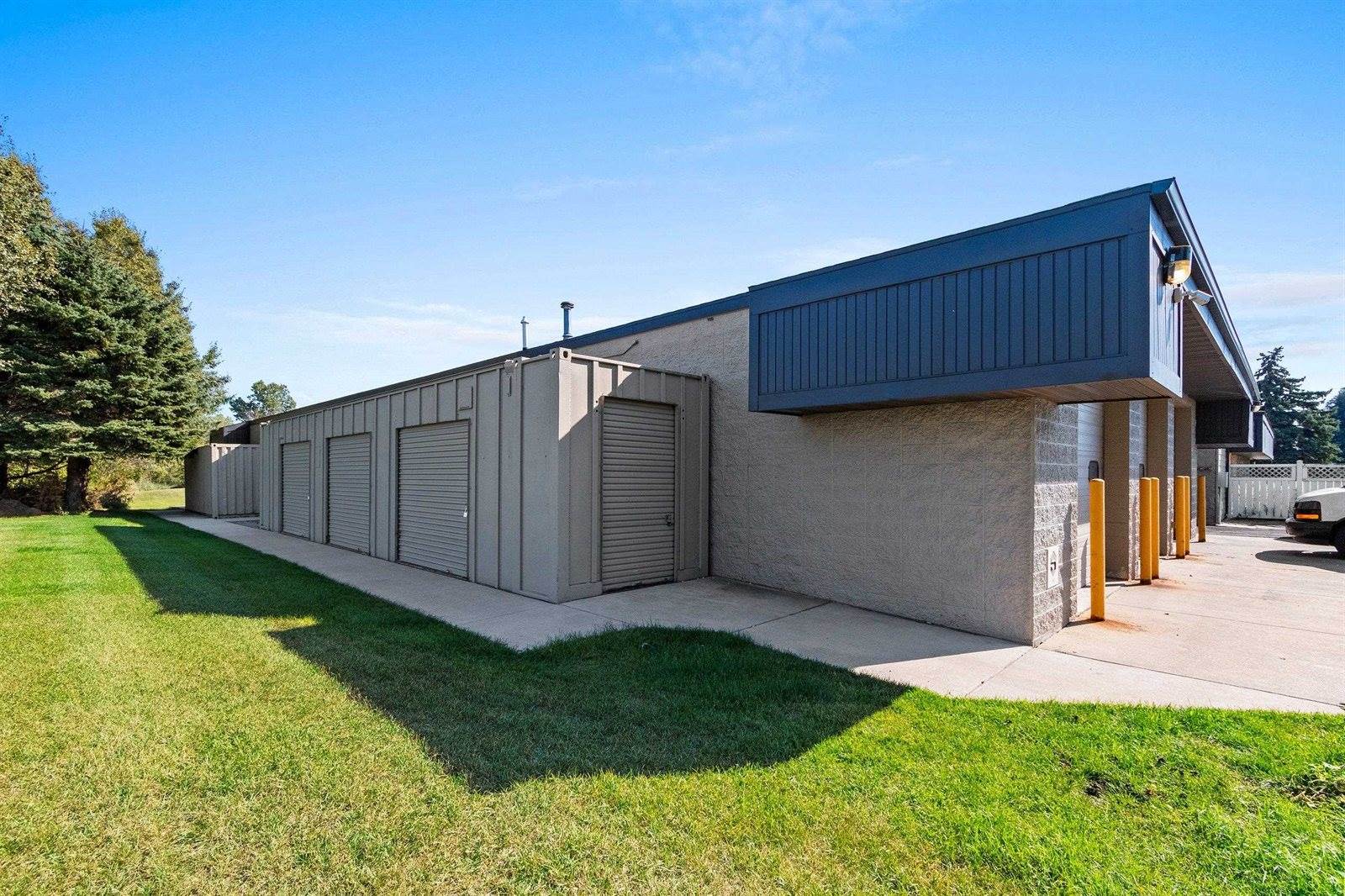 3177 French Road, De Pere, WI 54115