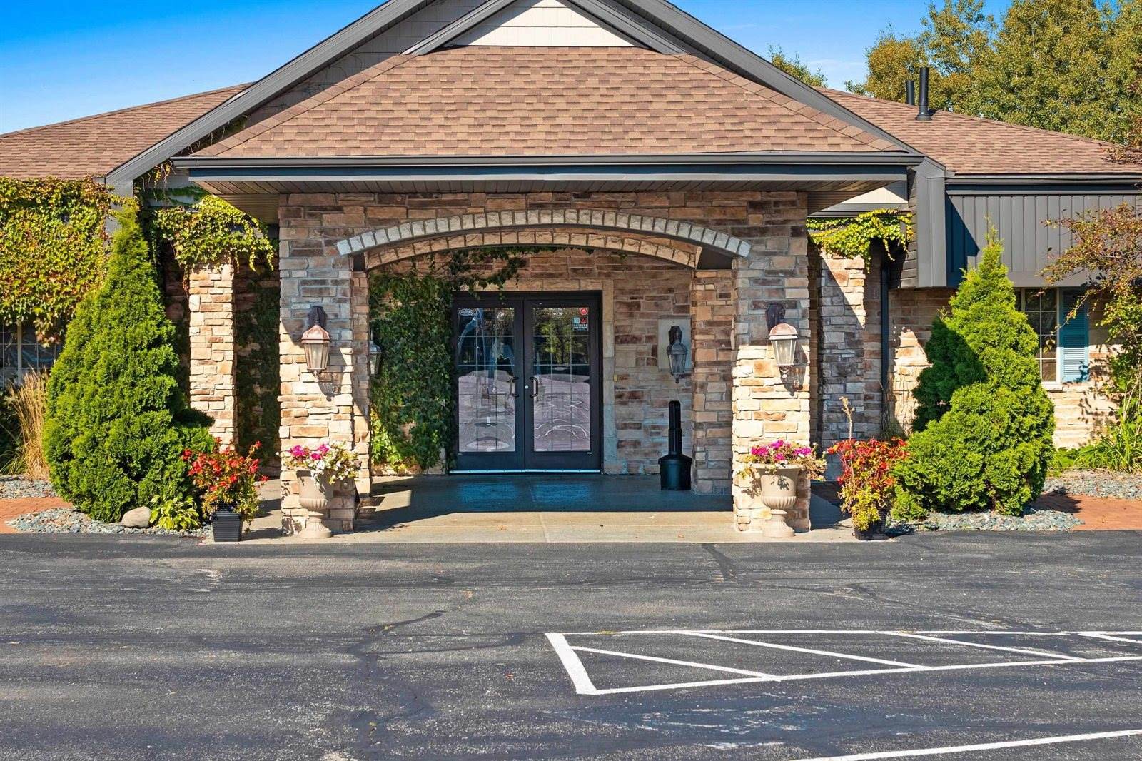 3177 French Road, De Pere, WI 54115