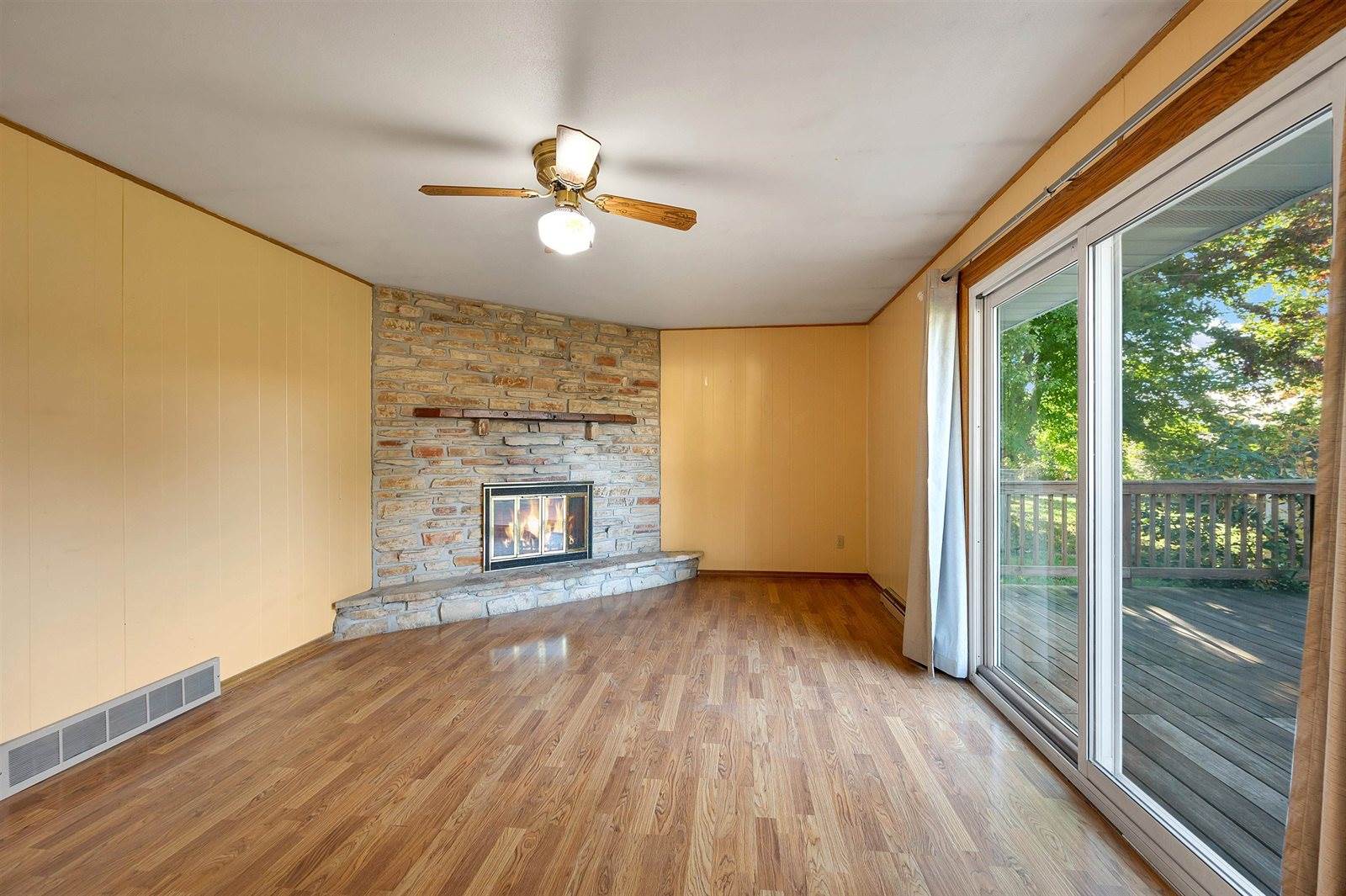 1445 Cormier Road, Green Bay, WI 54313