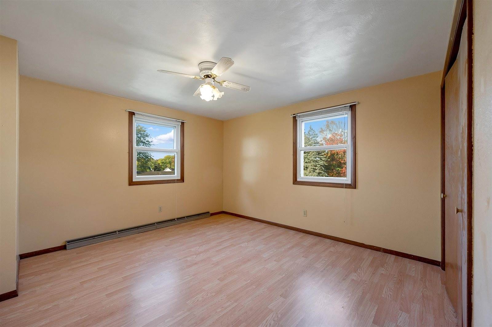 1445 Cormier Road, Green Bay, WI 54313