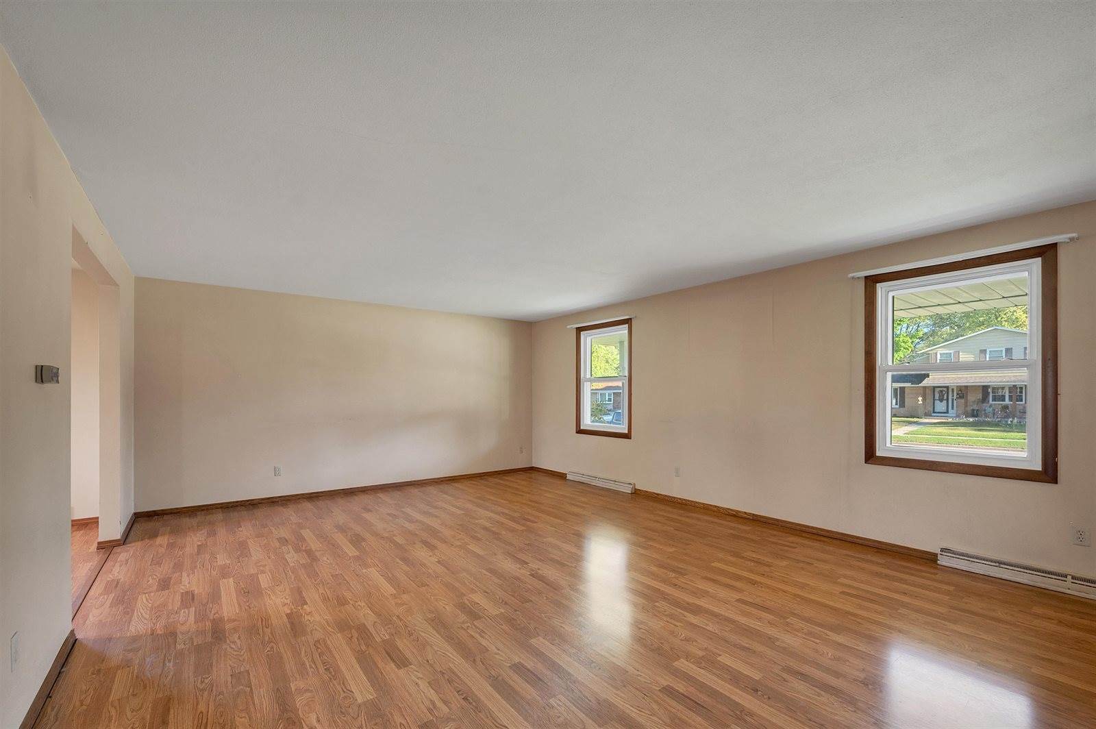 1445 Cormier Road, Green Bay, WI 54313