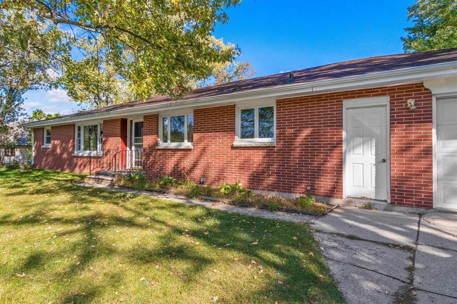 3571 Sand Acres Drive, De Pere, WI 54115