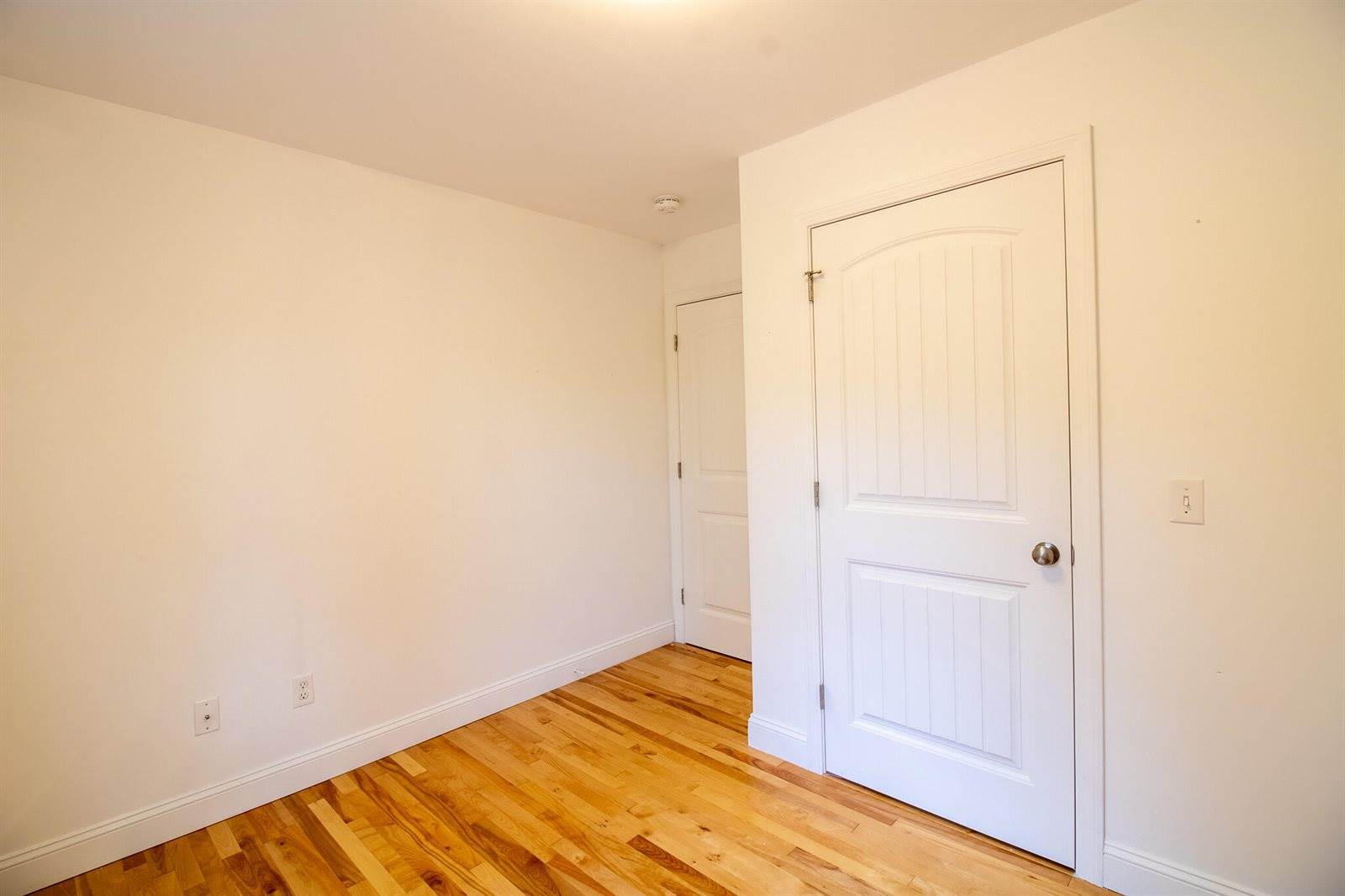 29 Merritt Drive, Orono, ME 04473