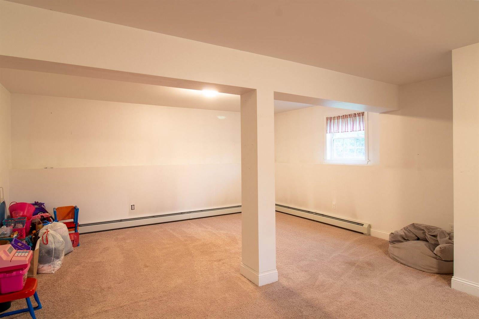 29 Merritt Drive, Orono, ME 04473