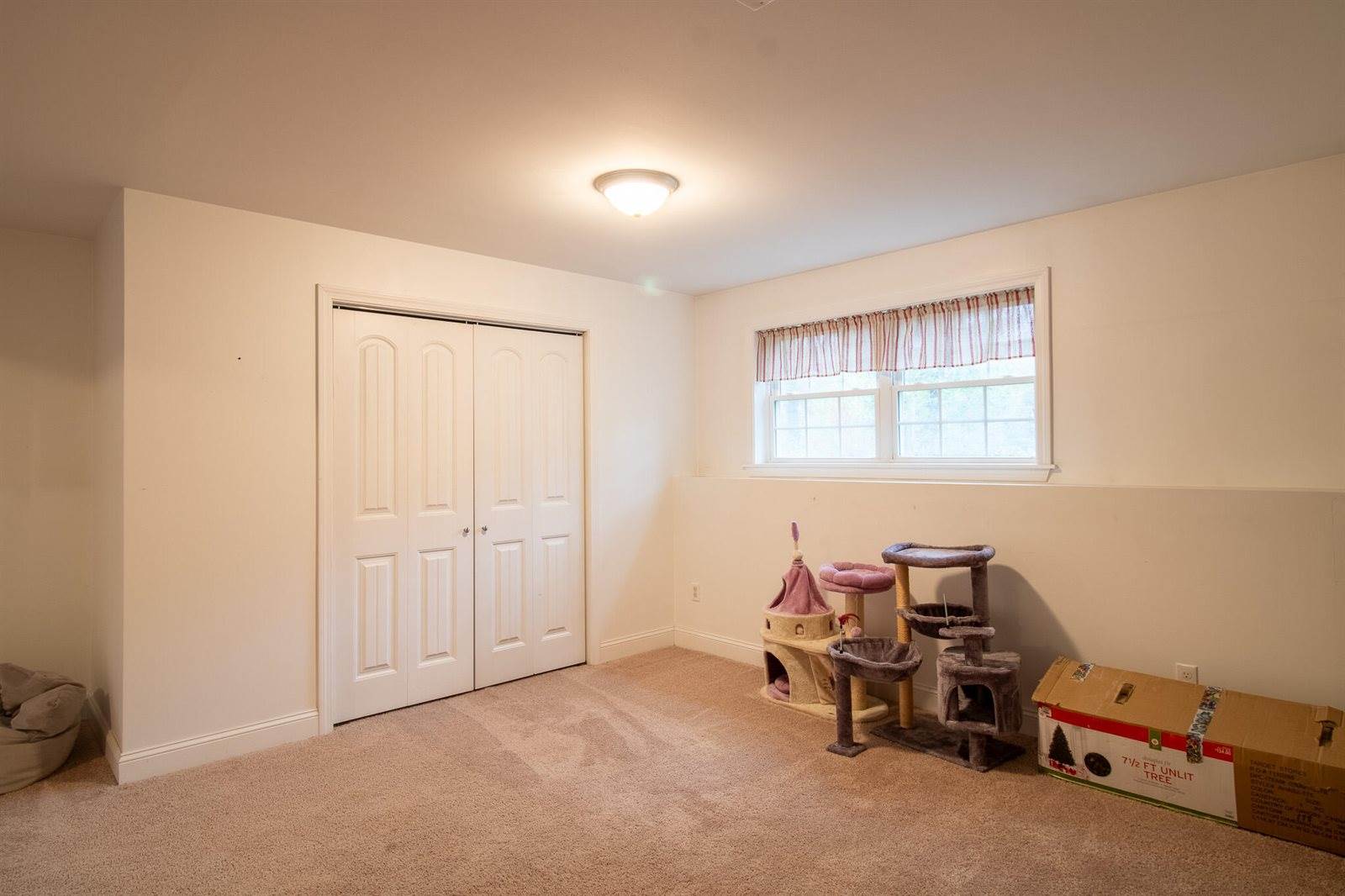 29 Merritt Drive, Orono, ME 04473