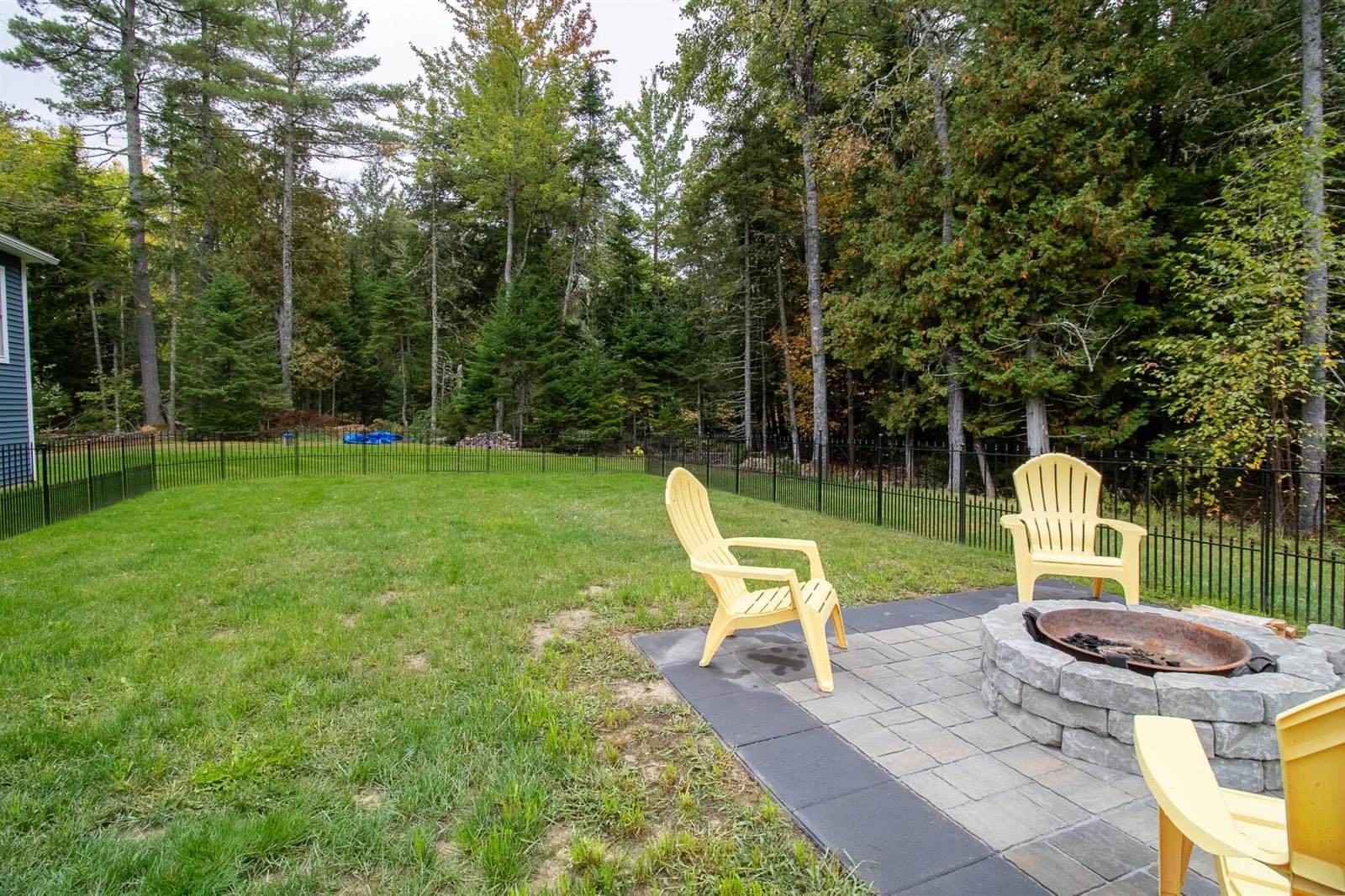 29 Merritt Drive, Orono, ME 04473