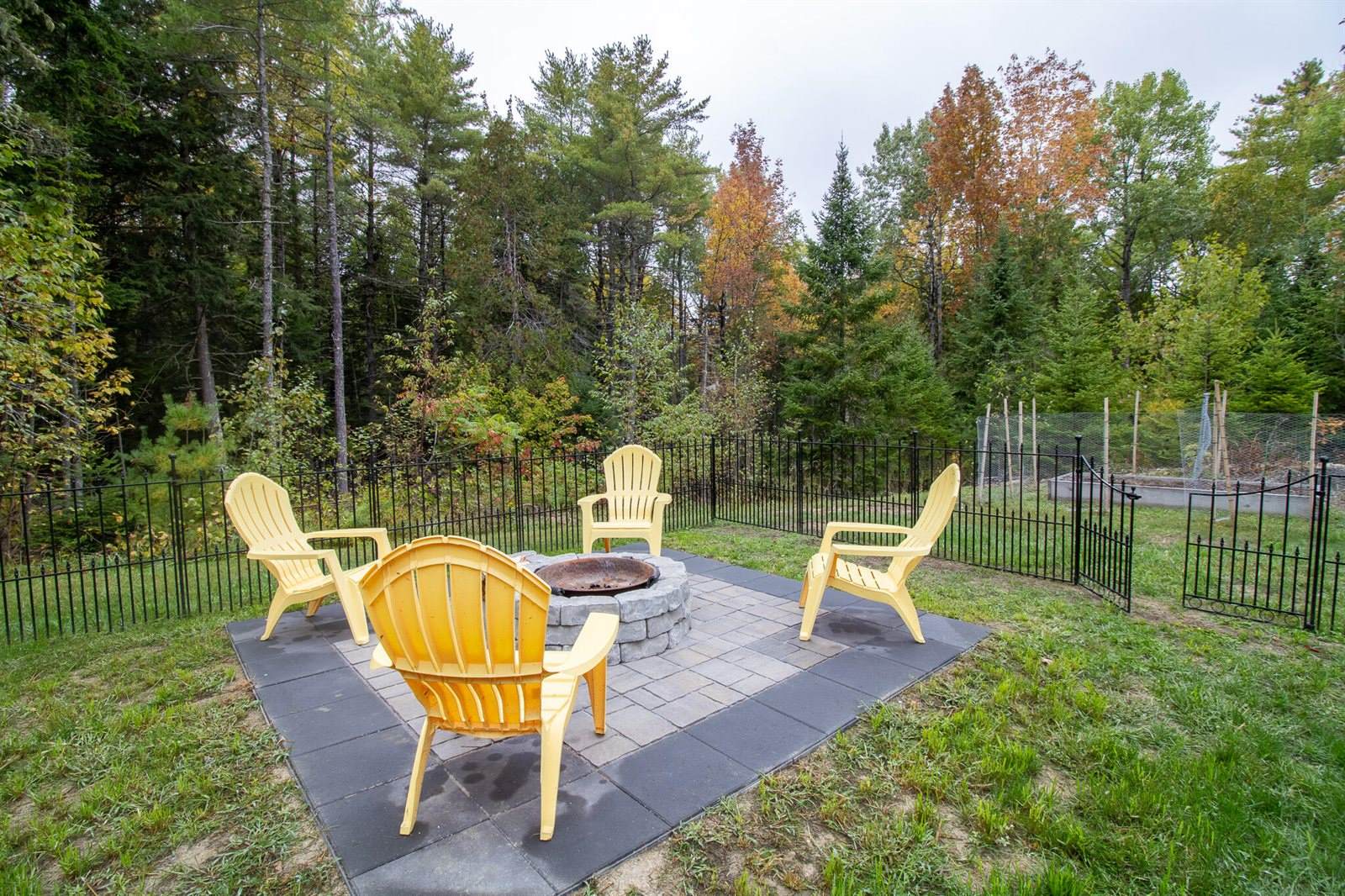 29 Merritt Drive, Orono, ME 04473