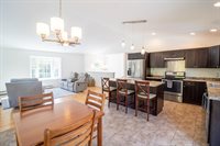 29 Merritt Drive, Orono, ME 04473