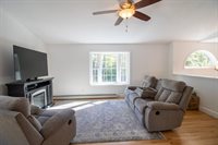 29 Merritt Drive, Orono, ME 04473